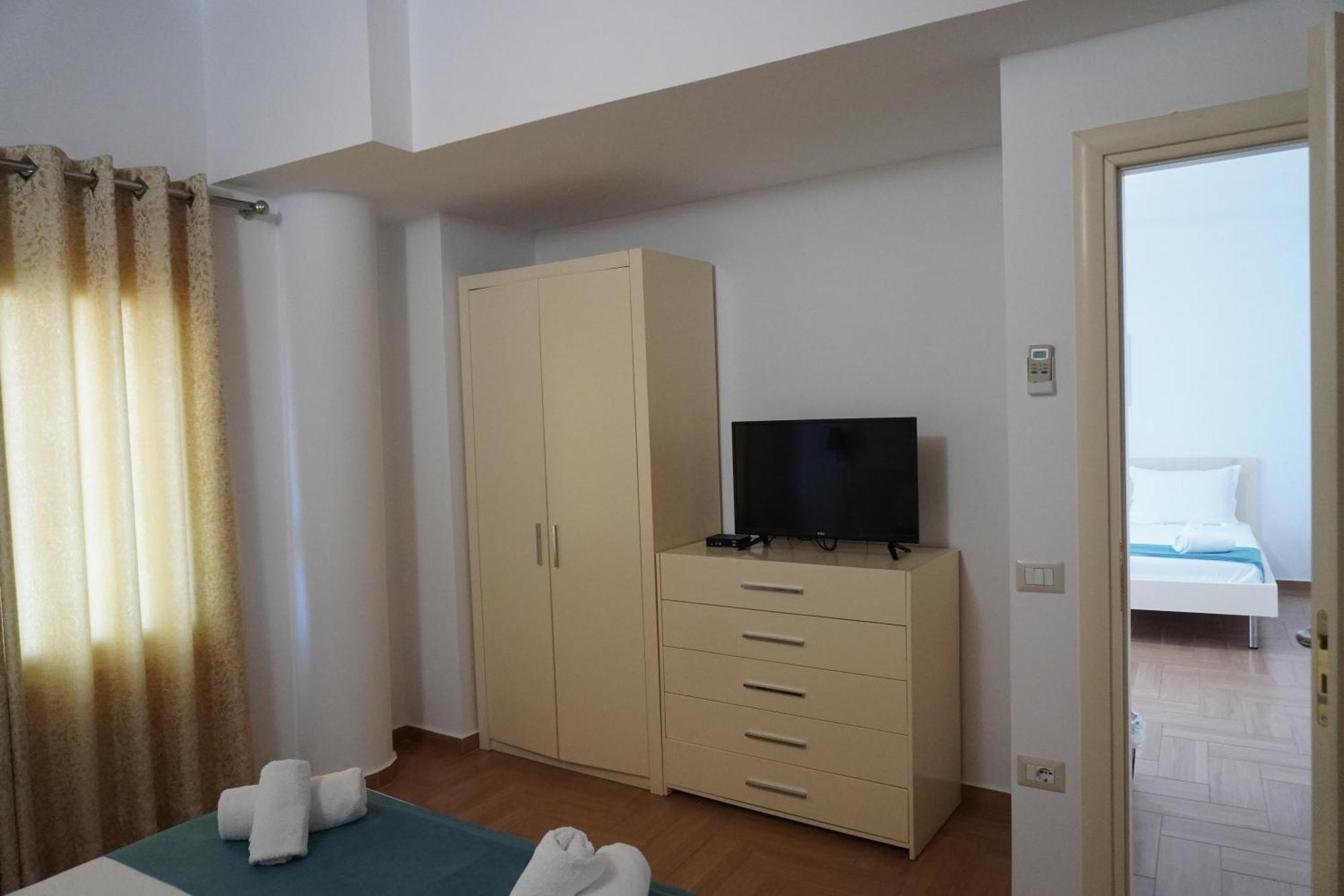 Hotel Agel Sarandë Eksteriør billede