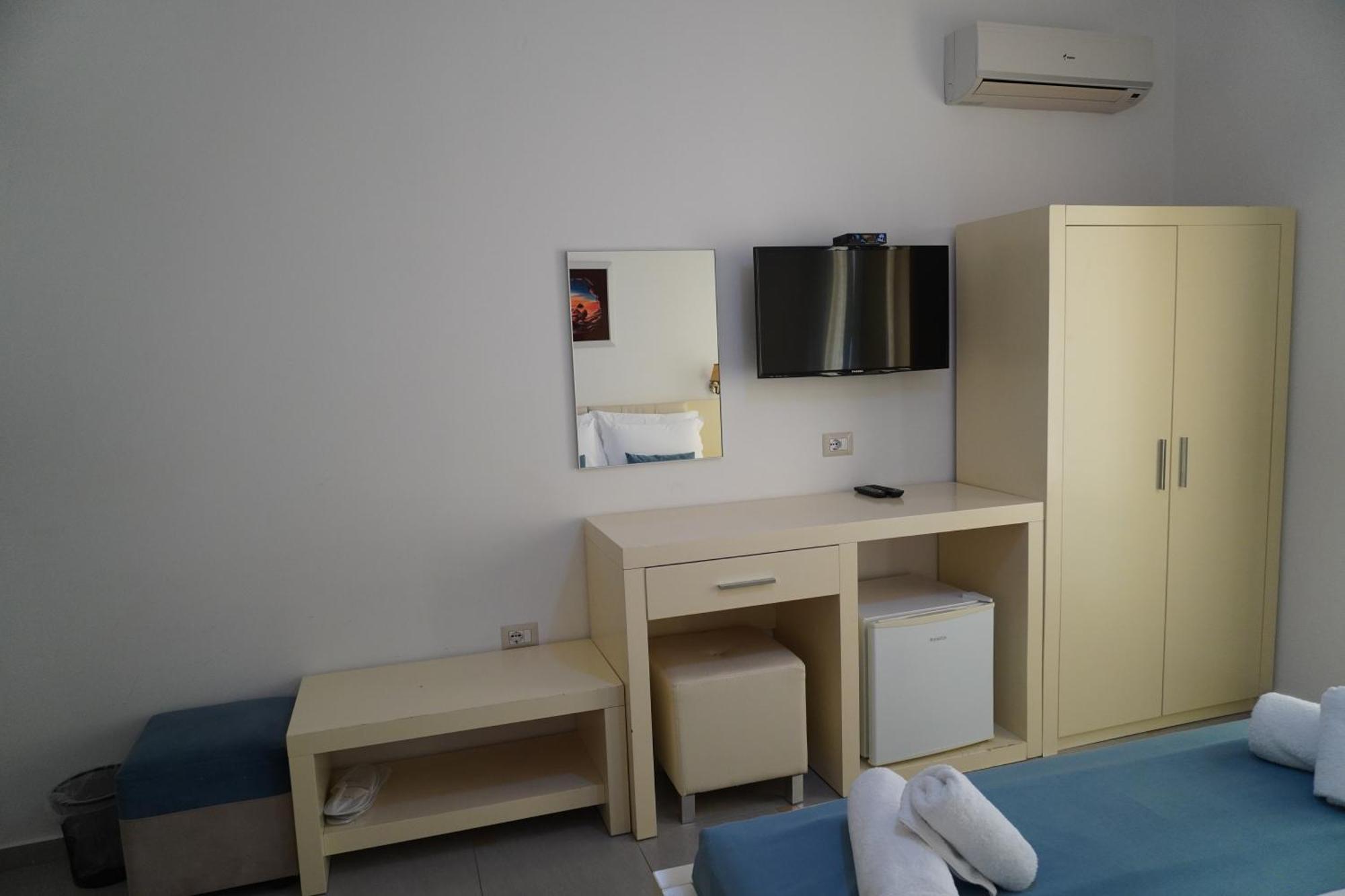 Hotel Agel Sarandë Eksteriør billede