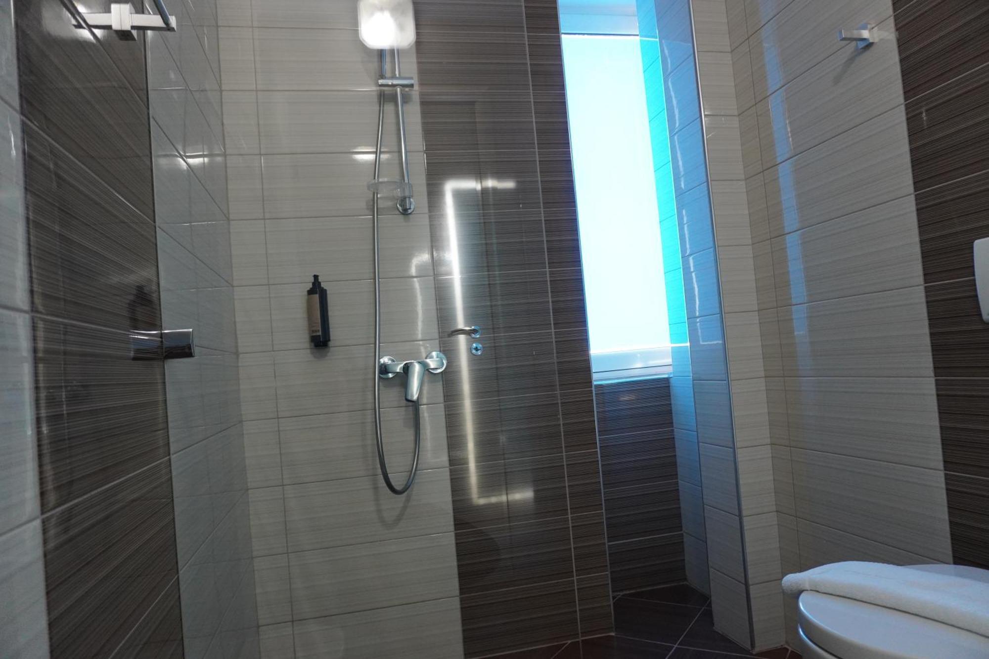 Hotel Agel Sarandë Værelse billede